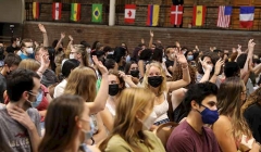 UC da la bienvenida a estudiantes internacionales de forma presencial tras dos años de virtualidad